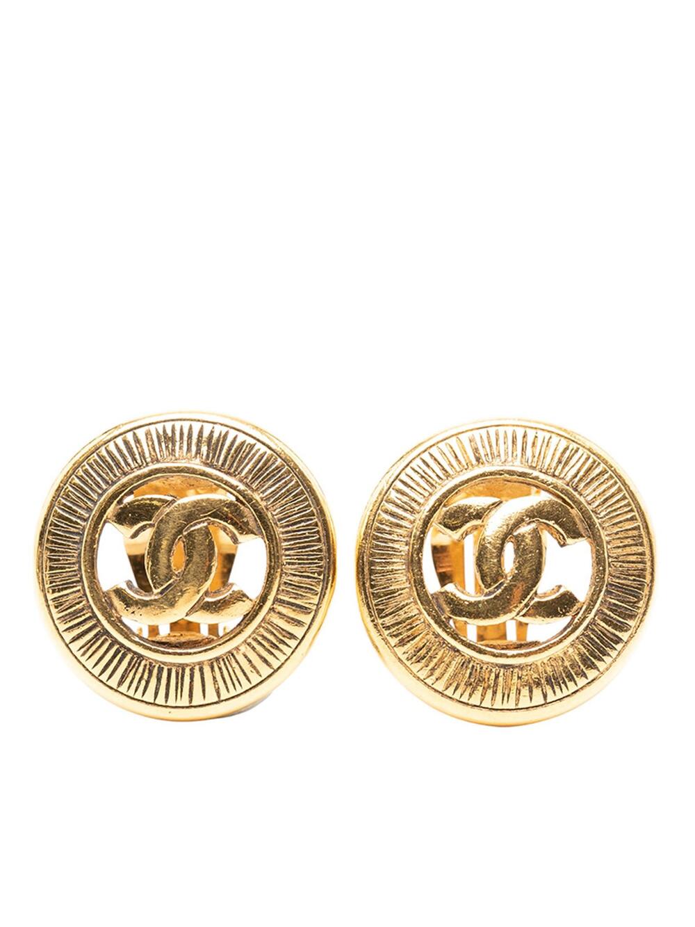Chanel Cc Gold Plated Round Clip On #272445C50B